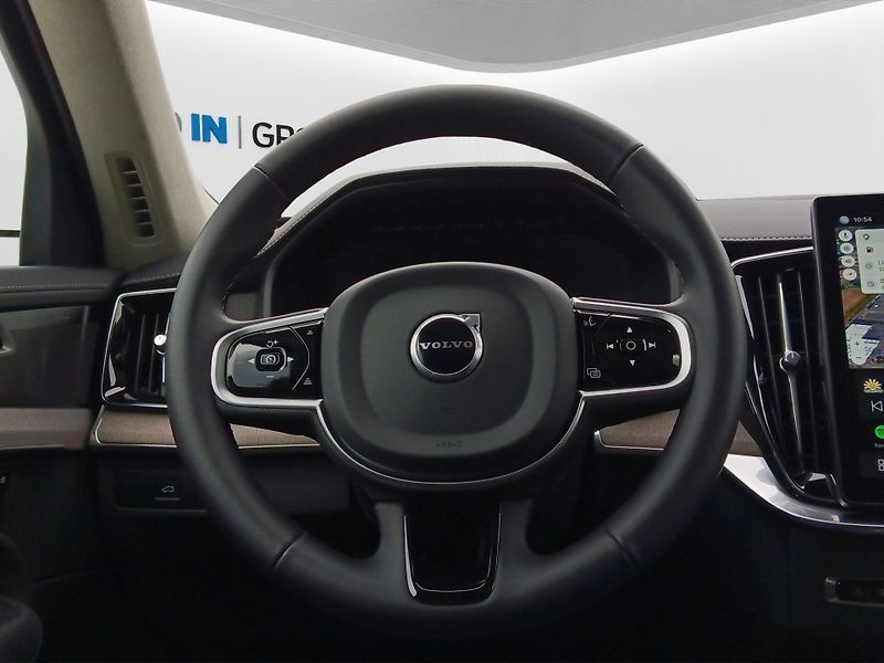 Volvo XC90 (2025) B5 ULTRA BRIGHT - fotka 10 z 20