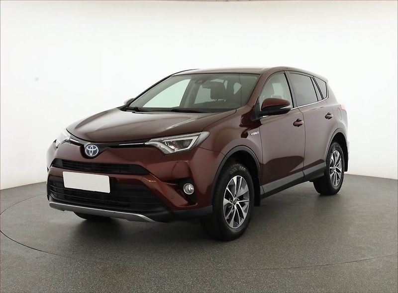 Toyota RAV4 (2017) 2.5 Hybrid - fotka 2 z 17