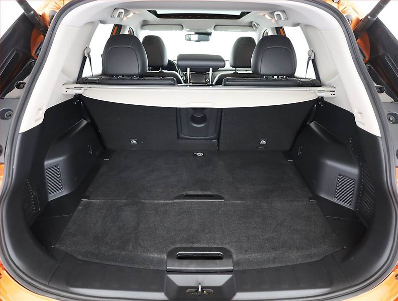 Nissan X-Trail (2017) 2.0 dCi, 4X4, Serv.kniha - fotka 20 z 21