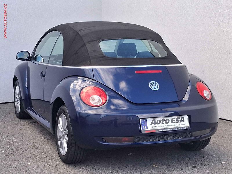 Volkswagen New Beetle (2007) 1.9TDi, AC, výhřev sed - fotka 7 z 14