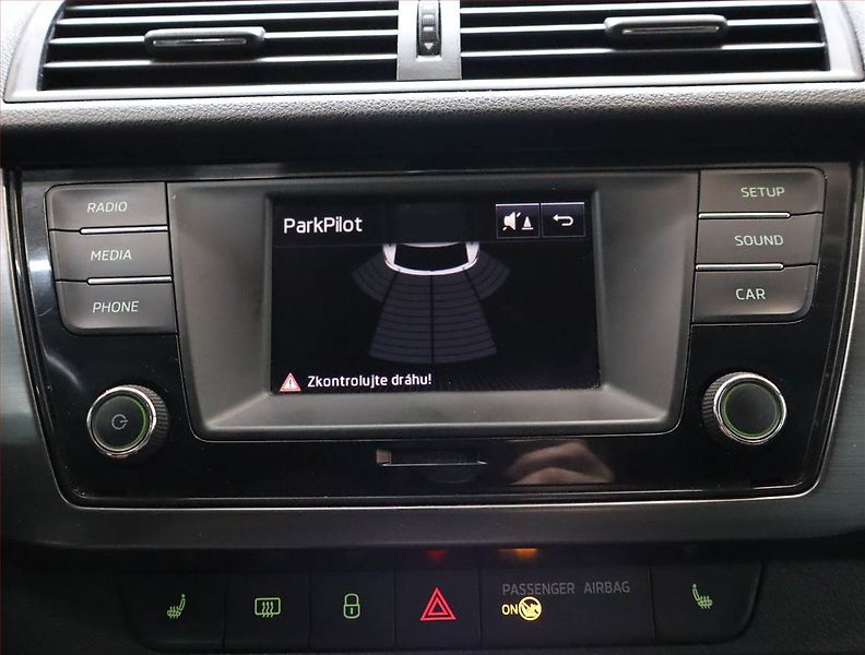 Škoda Fabia (2016) 1.2 TSI, Tempomat - fotka 12 z 19