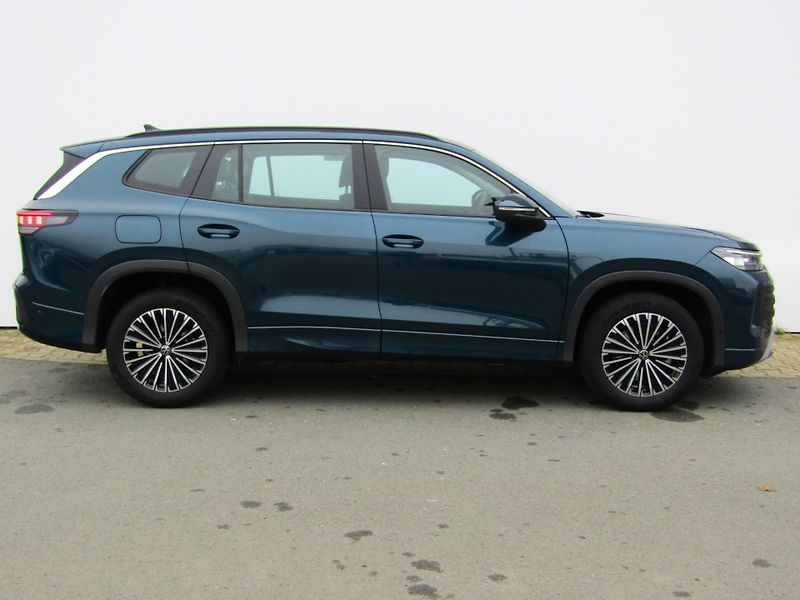 Volkswagen Tayron (2025) 2.0 TDI 142KW DSG 4x4 - 7 míst - fotka 3 z 30