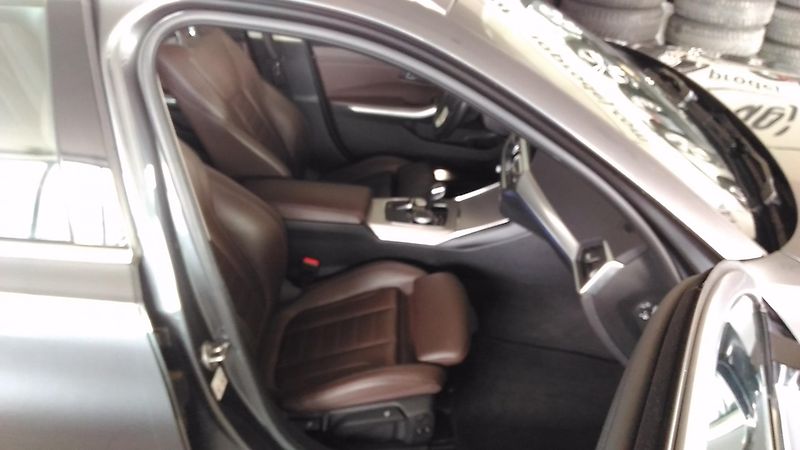BMW Řada 3 (2020) 320D,XDRIVE,FULL,LED,TAŽNÝ,TOP - fotka 21 z 42