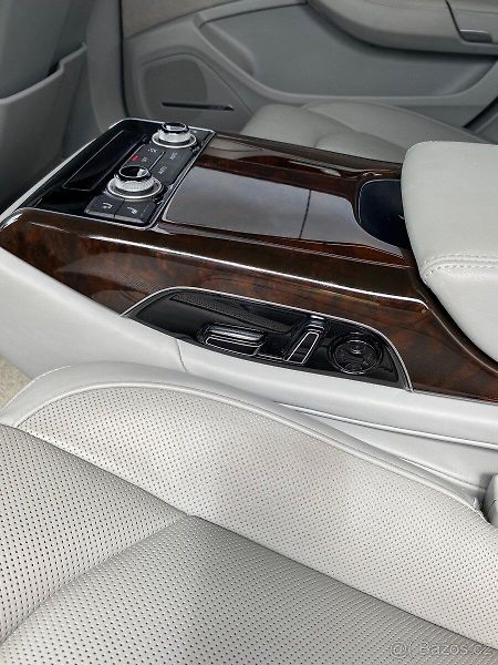 Audi A8 (2015) - fotka 11 z 17