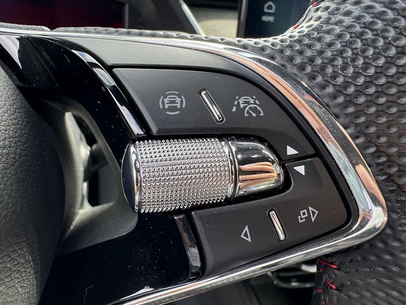 Škoda Octavia (2023) RS 2.0 TSI 180kW DSG | MATRIX - fotka 44 z 44