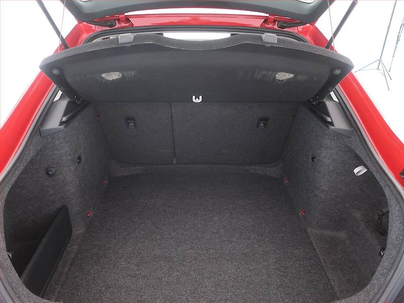 Škoda Octavia (2015) Ambition 1.6 TDI, Serv.kniha - fotka 11 z 12