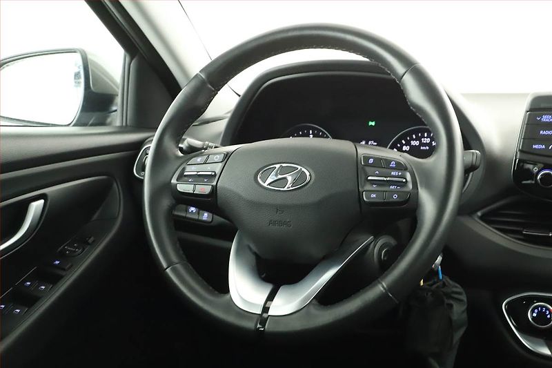 Hyundai i30 (2019) 1.6 CRDi, Serv.kniha, Tempomat - fotka 8 z 13