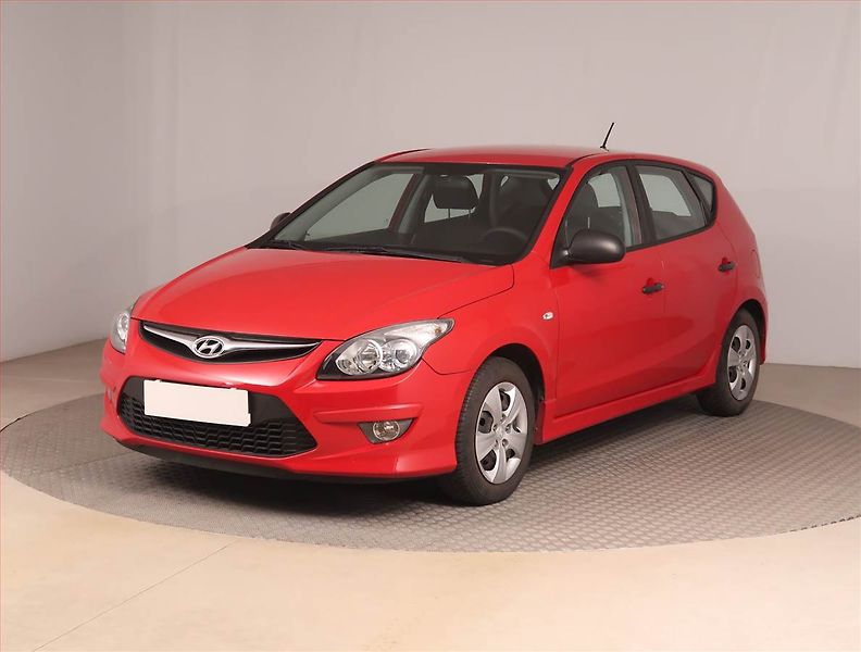 Hyundai i30 (2010) 1.4 CVVT - fotka 2 z 14