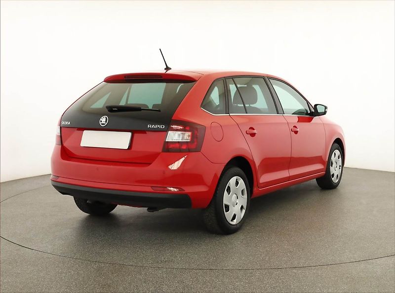 Škoda Rapid (2017) Spaceback 1.0 TSI, Serv.kniha - fotka 5 z 17