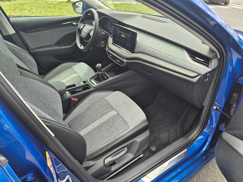Škoda Octavia (2025) Top Selection 1.5 TSI 110 kW 6 - fotka 22 z 36