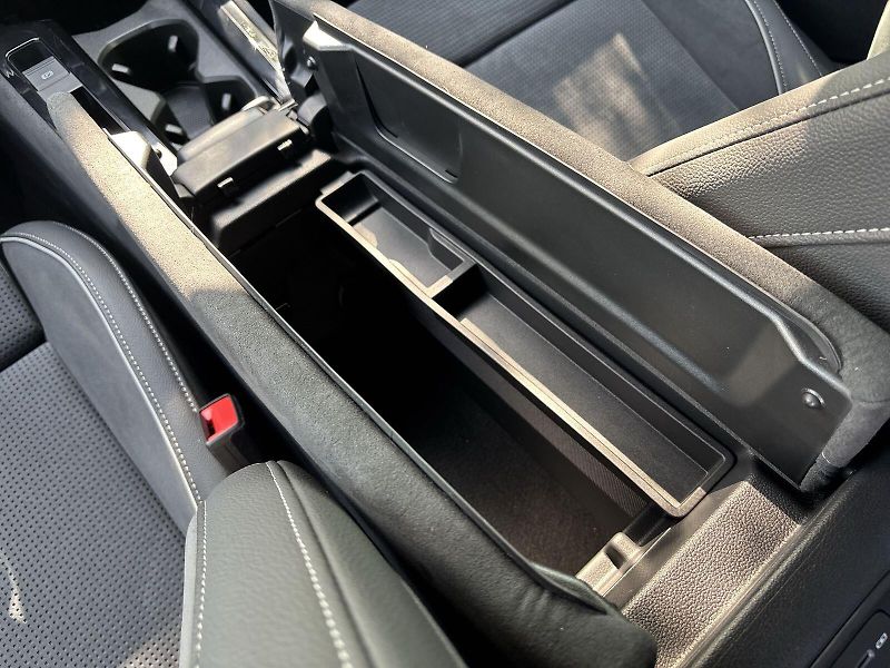 Škoda Superb (2025) Combi 2.0 TDI 4x4 DSG Sportlin - fotka 29 z 33