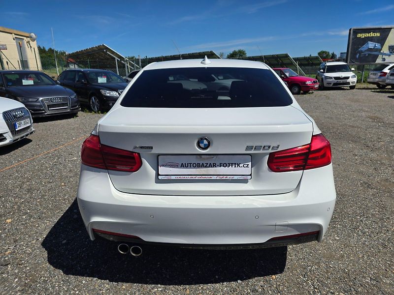BMW Řada 3 (2017) 320d MPacket xDrive 140kW - fotka 4 z 22