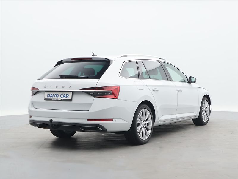 Škoda Superb 2,0 - fotka 7 z 34