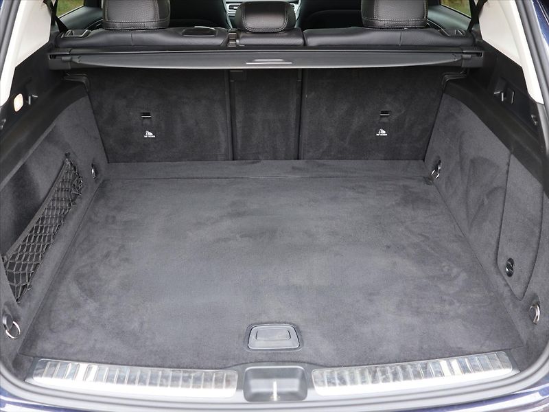Mercedes-Benz GLE 2,0 300d 200kW Aut. 4M. CZ DPH - fotka 10 z 34