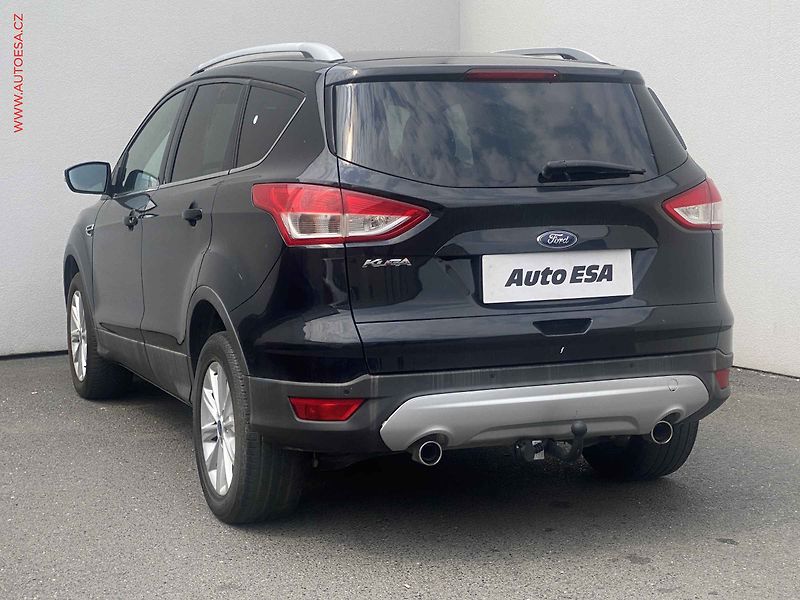 Ford Kuga (2015) 2.0 TDCi, Titanium, navi, TZ - fotka 6 z 16