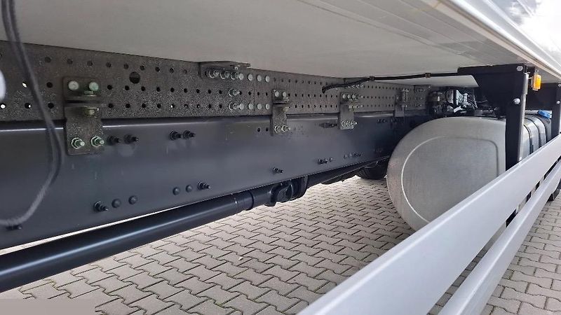 Volvo FM (2022) 380 6x2 chlaďák EURO 6 - fotka 17 z 28
