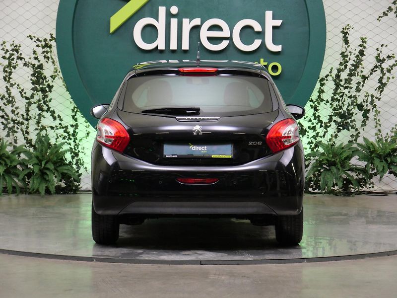 Peugeot 208 - fotka 6 z 23
