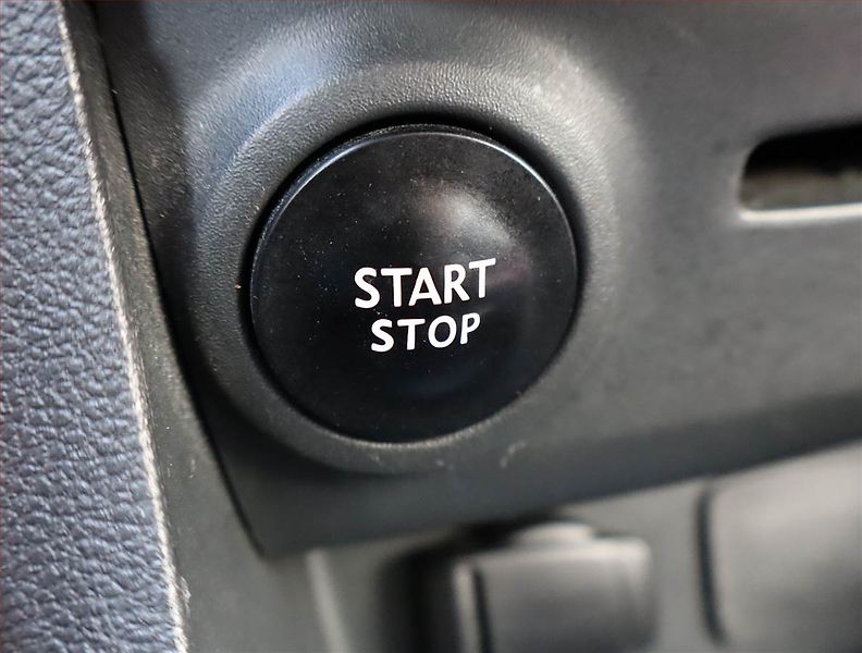 Renault Clio (2017) 1.2 16V, Tempomat - fotka 15 z 20