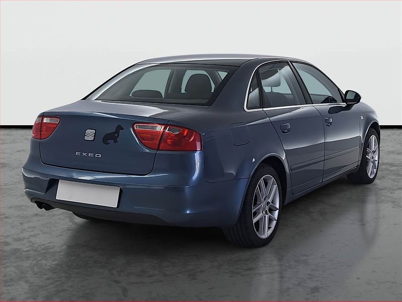 Seat Exeo (2009) 2.0 TDI, nová STK - fotka 5 z 15