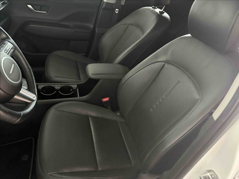 Hyundai Kona 0,0 EV STYLE PREMIUM 160KW - fotka 14 z 19