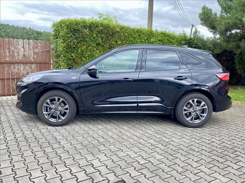Ford Kuga 2,0 EcoBlue  ST-LINE AWD záruk - fotka 3 z 52