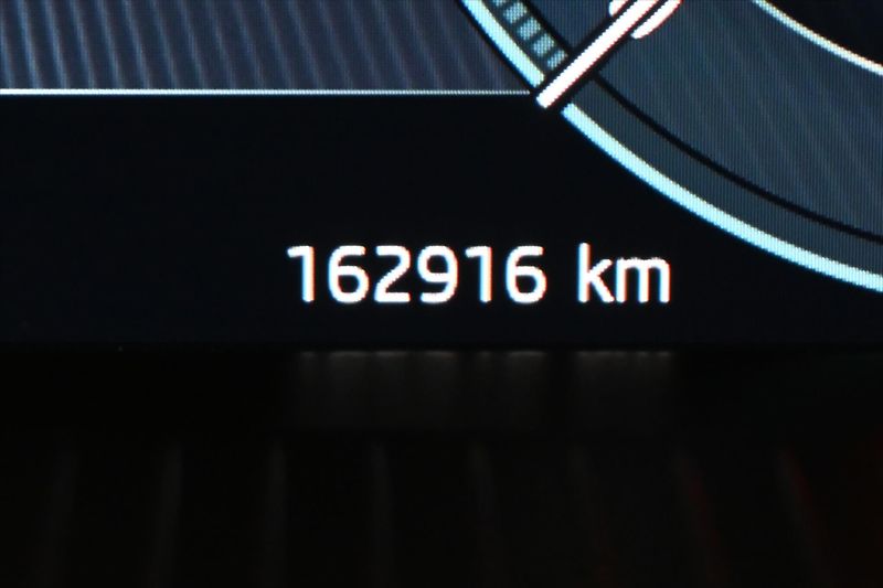 Škoda Octavia 2,0 TDI 110kW DSG Ambition Zár - fotka 17 z 30
