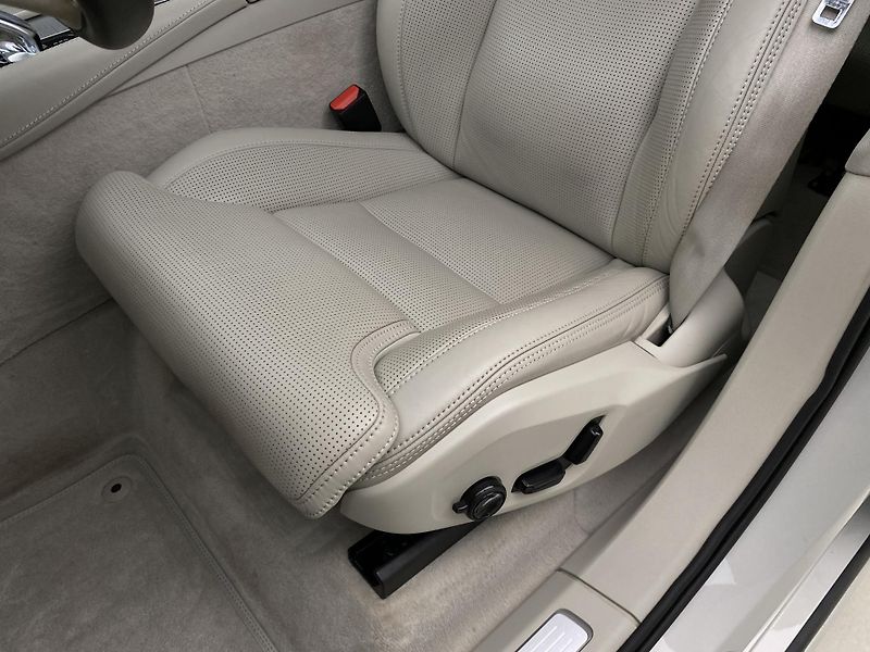 Volvo XC90 B5 AWD INSCRIPTION REZERVACE - fotka 24 z 54