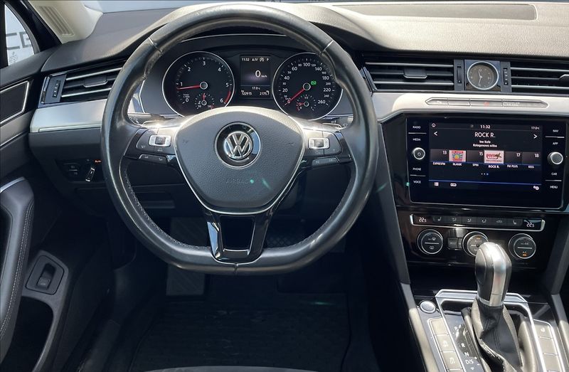 Volkswagen Passat 2,0 TDi,140kW,DSG,ČR - fotka 12 z 25