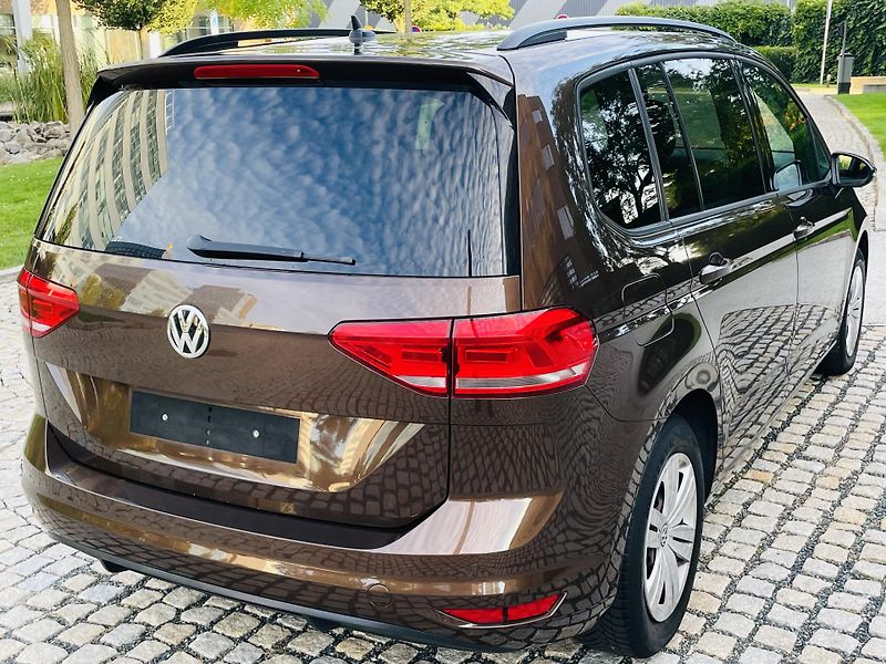 Volkswagen Touran 1.2TSI MANUÁL 7MÍST SERVISKA - fotka 13 z 42