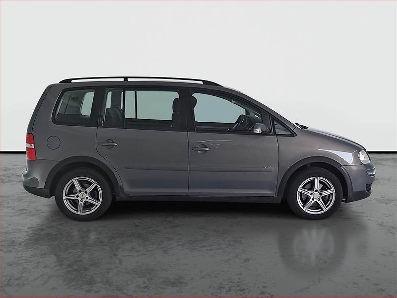 Volkswagen Touran (2005) 1.9 TDI, 7 míst, nová STK - fotka 6 z 15