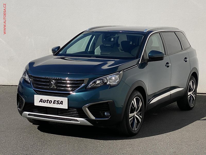 Peugeot 5008 (2018) 1.5 HDi 7míst, Allure, navi - fotka 3 z 19