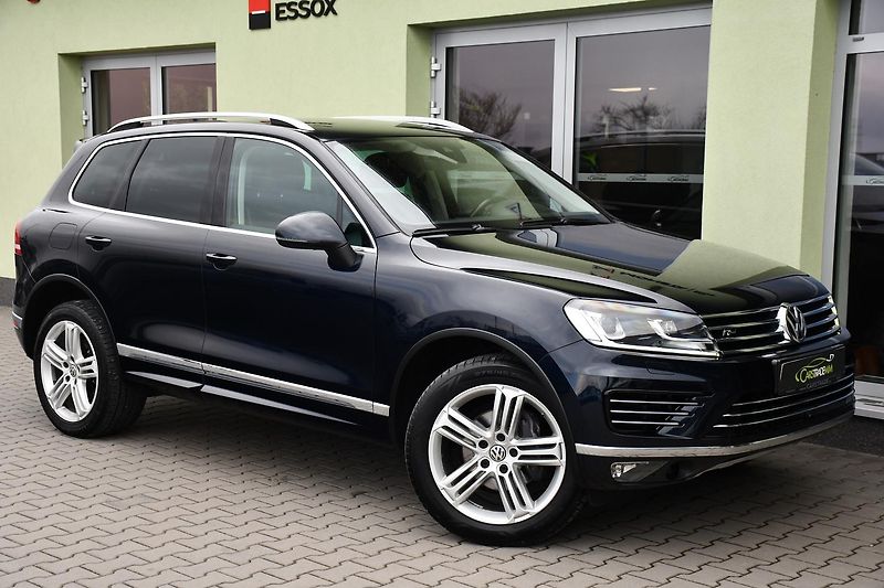 Volkswagen Touareg 3.0TDi V6 4M R-LINE TAŽNÉ ČR - fotka 2 z 44