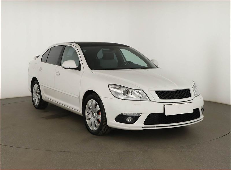 Škoda Octavia (2011) RS 2.0 TSI, Xenony, Tempomat - fotografie inzerátu