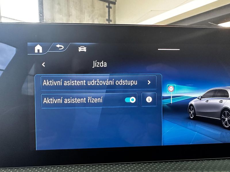 Mercedes-Benz Třídy A (2023) A 200 D - fotka 15 z 30