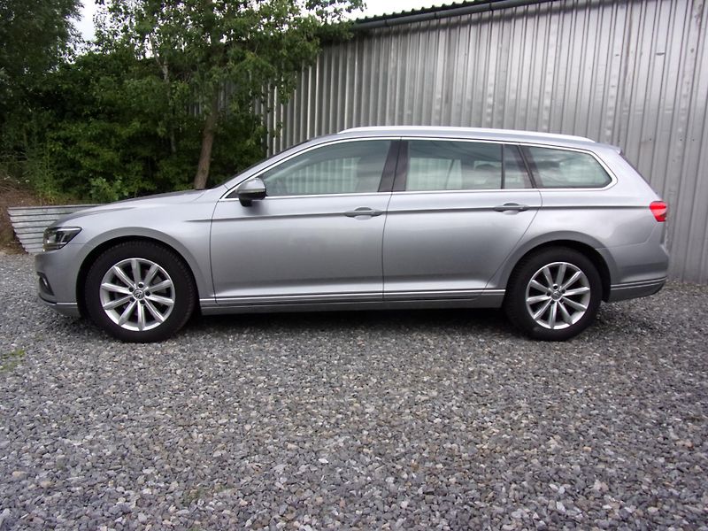 Volkswagen Passat (2019) 2.0TDi 110kW BUSINESS DSG SERV - fotka 8 z 24