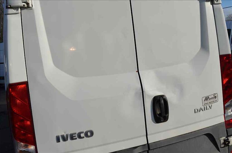 Iveco Ostatní (2018) 35S12 2,3 D - fotka 9 z 23