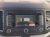 Volkswagen Sharan (2013) 2.0 TDi, AC, navi, park.asist - náhled 19