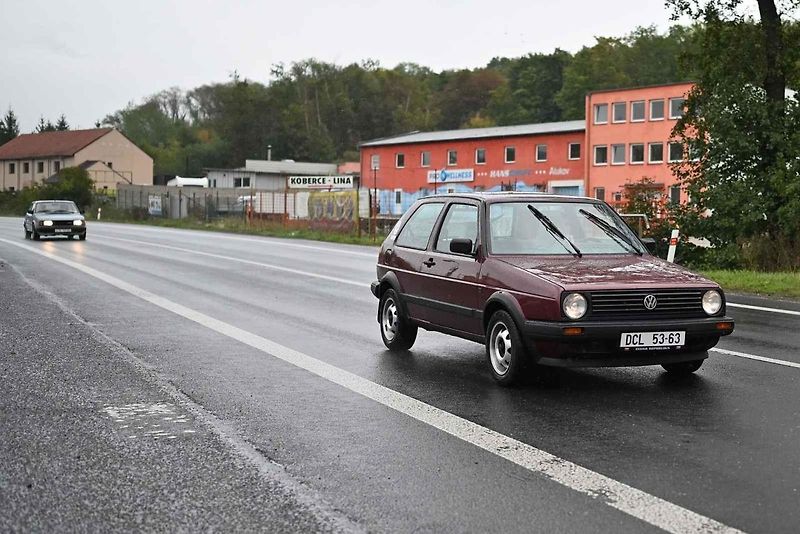 Michal Kerner si během pandemie covid-19 a lockdownů pěkně opravoval trabanta. Dnes spolu s manželkou Lenkou mohou hrdě objíždět srazy veteránů, kde vzbuzují zaslouženou pozornost.