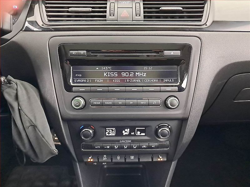 Škoda Rapid (2014) Spaceback 1.2 TSI, Serv.kniha - fotka 12 z 16