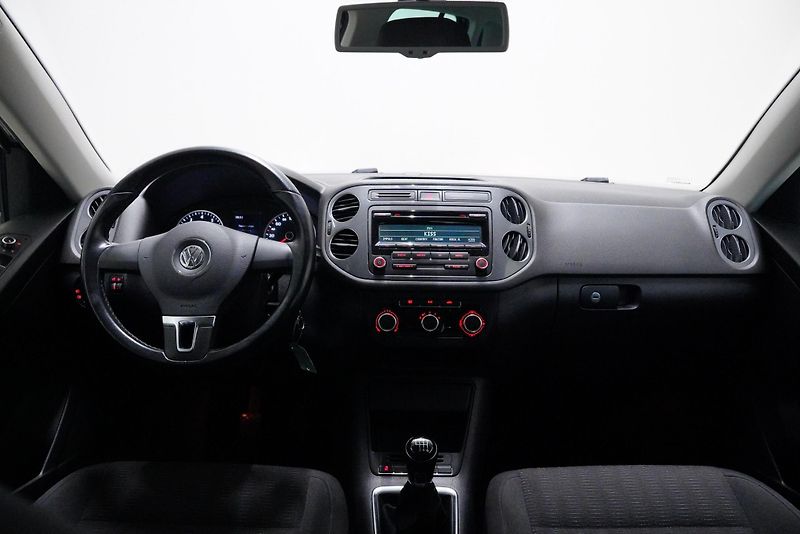 Volkswagen Tiguan - fotka 5 z 22