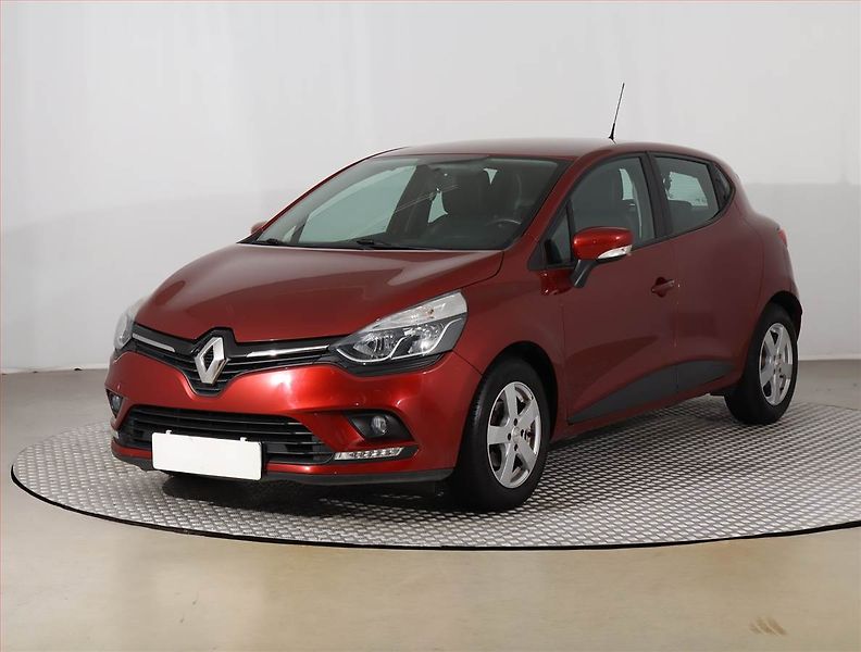 Renault Clio (2017) 1.2 16V, Tempomat - fotka 2 z 20