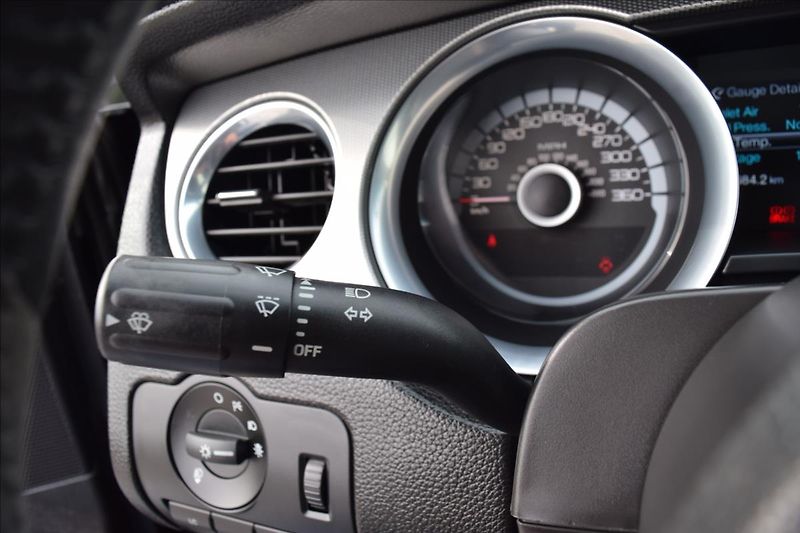 Ford Mustang 5,8 SHELBY GT500 485KW EU VERZ - fotka 27 z 43
