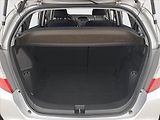 Honda Jazz (2008) 1.4 i-VTEC, nová STK - náhled 14