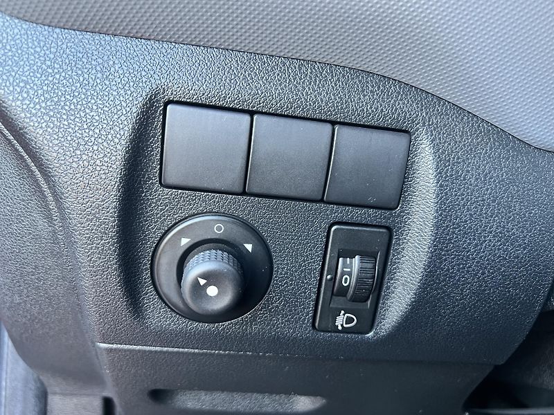 Peugeot Partner Tepee 1.6HDI 55KW,KLIMA,ŠOUPAČKY,TZ - fotka 31 z 35
