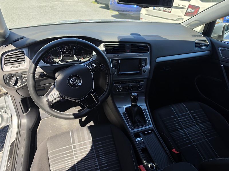 Volkswagen Golf Variant 1.4 TSi Lounge  - fotka 12 z 14