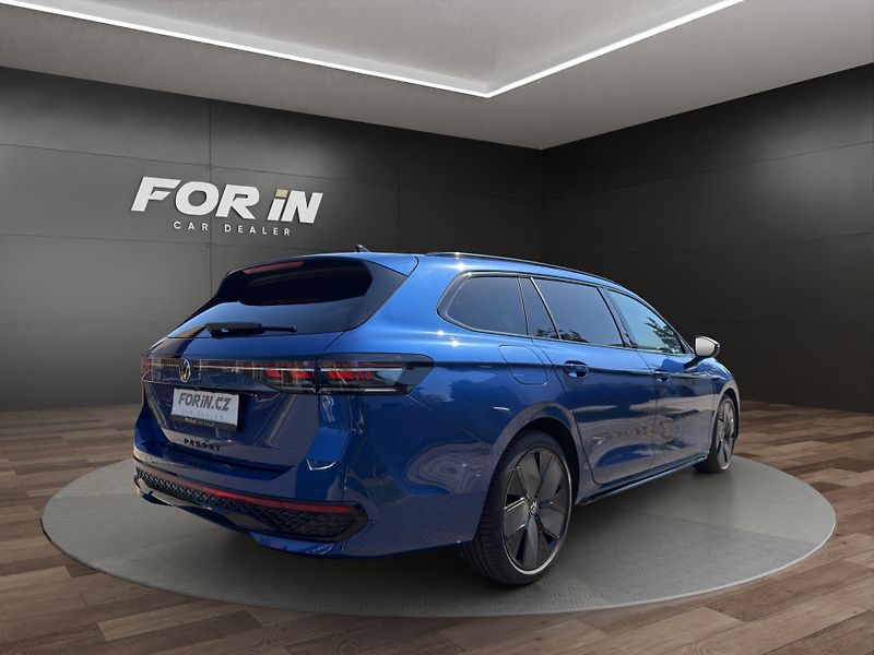 Volkswagen Passat (2025) 4MOTION R-LINE DCC 142KW - fotka 6 z 27