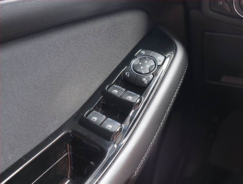 Ford S-MAX (2021) Titanium 2.0 TDCi, Automat - fotka 20 z 25