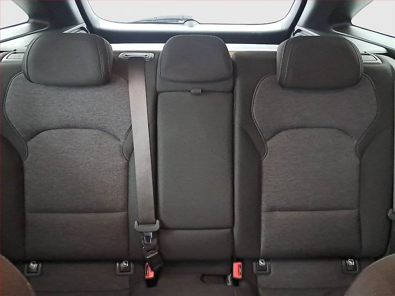 Hyundai i30 (2023) Smart 1.0 T-GDI - fotka 10 z 19