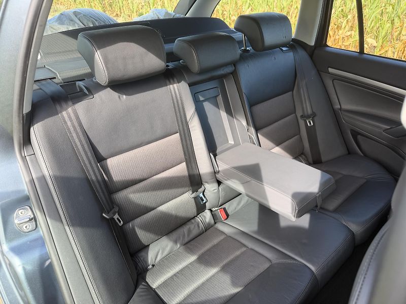 Škoda Octavia 2,0TDI 103kW Elegance BEZ DPF - fotka 26 z 57