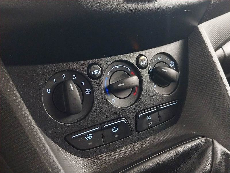 Ford Transit Connect (2017) 1.5 TDCi, 3Místa, ČR, DPH - fotka 17 z 18